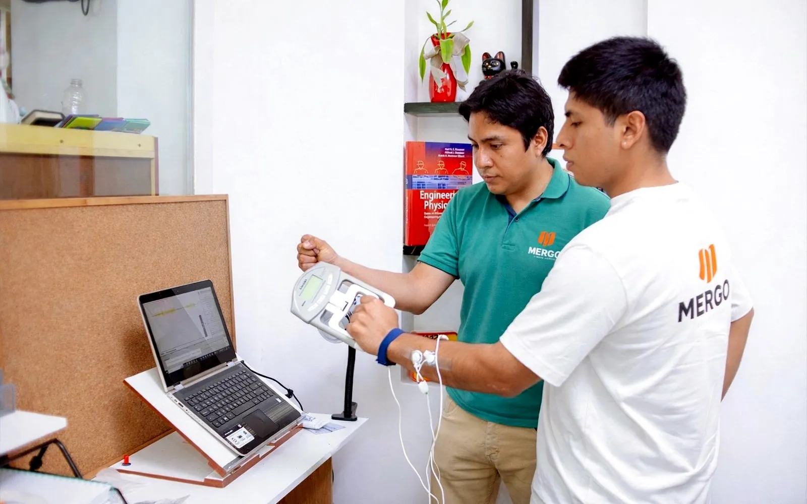 Evaluación aplicada de composición corporal y análisis fisiológico en MERGO